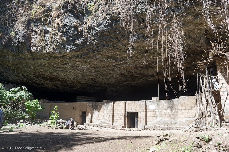 20120403_102206 Nikon D3S 2x3.jpg - View of the cave from the outside